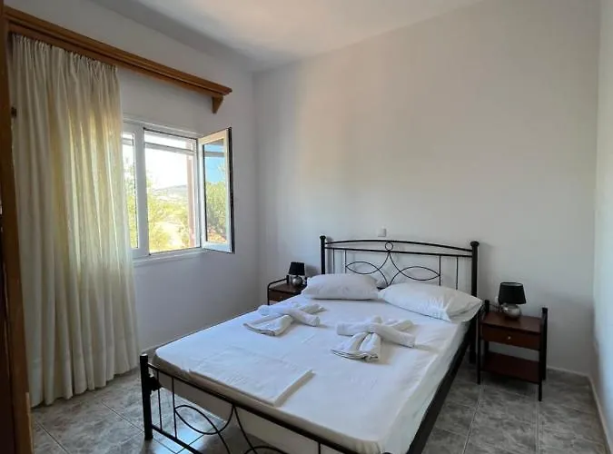 Harry's House Elafonissos